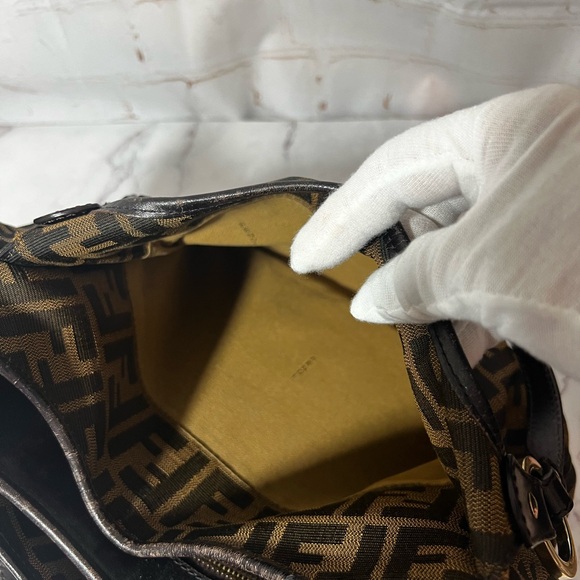 GUC Fendi Canvas Zucca Chef's Tote - Picture 10 of 15